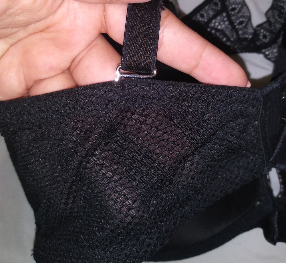 Victoria Secret very sexy black lace push up bra - Picture 3 of 6
